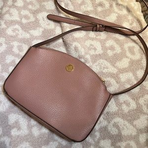 Used once! Perfect condition and so cute! Lots of space